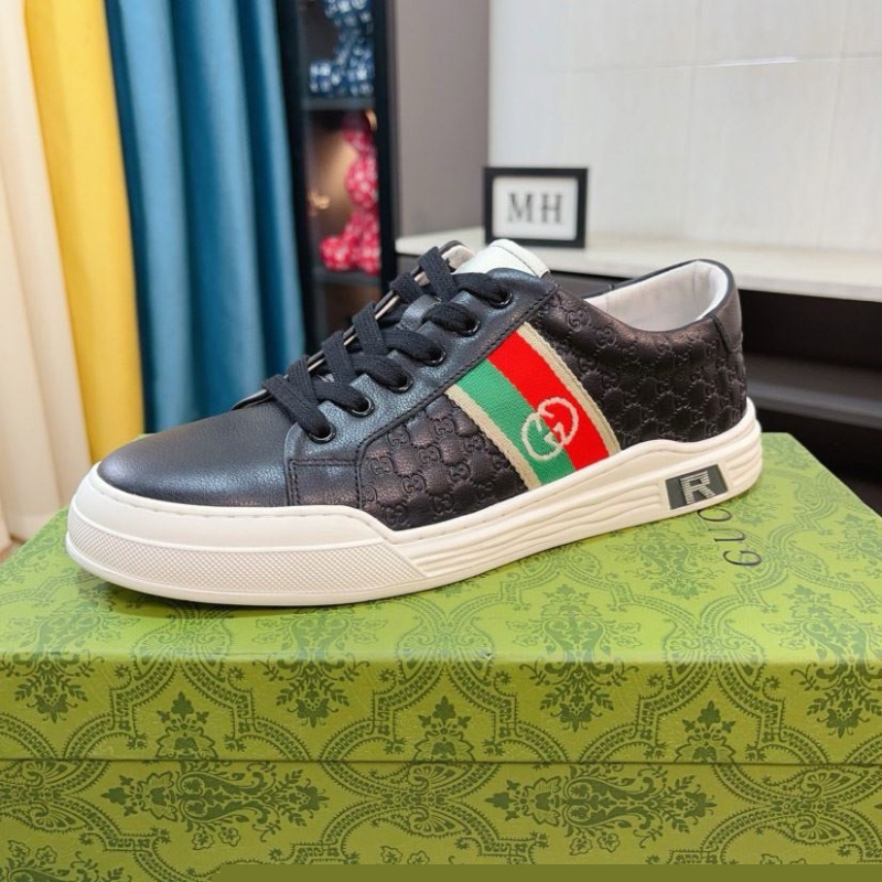 G*u*i leather shoes